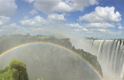 Cascada Victoria, Zambia si Zimbabwe