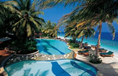 Royal Island Resort & Spa